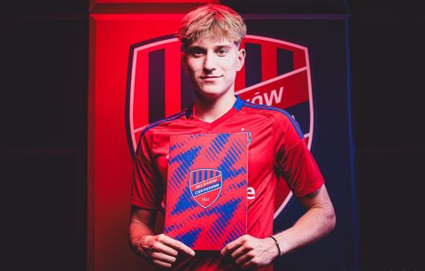 Antoni Burkiewicz podpisał nowy kontrakt i został wypożyczony do Unii Skierniewice